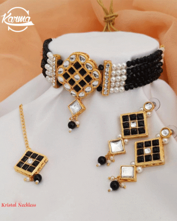 Black Crystal Pearl Necklace Set